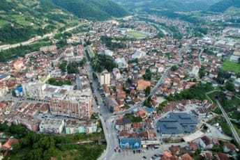 Bijelo Polje: Maturant potezao svadbarski pištolj na učenike