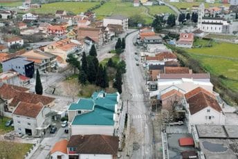 Tuzi: Presreli mladića, napali ga, pa zapucali ka njegovom autu