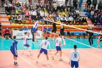 Nastavlja se trka Budve i Budućnosti: Set u Nikšiću završen rezultatom 2:25 Nastavlja se trka Budve i Budućnosti: Set u Nikšiću završen rezultatom 2:25