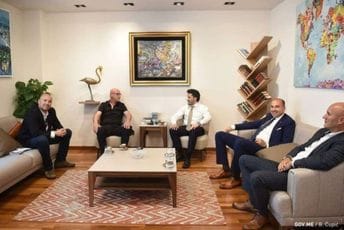 Policija traga za bratom i bratanićem Mladena Kažanegre Policija traga za bratom i bratanićem Mladena Kažanegre