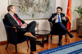 Norman sa Abazovićem: Kanada izuzetno cijeni odnos Crne Gore prema ruskoj invaziji na Ukrajinu Norman sa Abazovićem: Kanada izuzetno cijeni odnos Crne Gore prema ruskoj invaziji na Ukrajinu