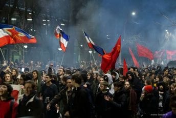 Firenca: Antifašisti marširali sa jugoslovenskim zastavama, optužuju Meloni da ćutnjom podstiče desničarsko nasilje Firenca: Antifašisti marširali sa jugoslovenskim zastavama, optužuju Meloni da ćutnjom podstiče desničarsko nasilje