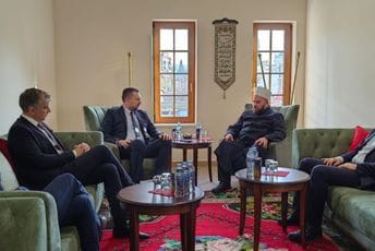 Fejzić: Raduje što je Islamska zajednica prepoznata kao važna institucija Fejzić: Raduje što je Islamska zajednica prepoznata kao važna institucija