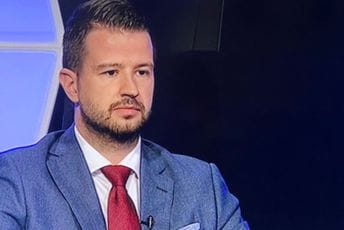 Milatović: Onih petnaestak ljudi nijesu Cetinje, moje akademske reference bolje od svih kandidata Milatović: Onih petnaestak ljudi nijesu Cetinje, moje akademske reference bolje od svih kandidata