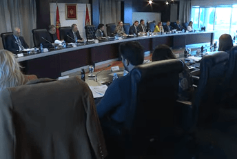 Vlada: Morsko dobro da kupi ili iznajmi do šest trajekata Vlada: Morsko dobro da kupi ili iznajmi do šest trajekata