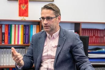 Rudović: Plate novinara ne odgovaraju njihovoj ulozi u društvu