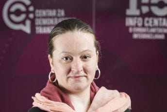 Kovačević: Patrijarhat ušuškan u sigurnosti naših domova, ovo nije dan za narativ o damama i majkama Kovačević: Patrijarhat ušuškan u sigurnosti naših domova, ovo nije dan za narativ o damama i majkama