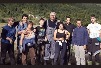 Mladić iz spota Mandića: Fotografija nastala 2019, nije mi tražena dozvola za njeno korišćenje Mladić iz spota Mandića: Fotografija nastala 2019, nije mi tražena dozvola za njeno korišćenje