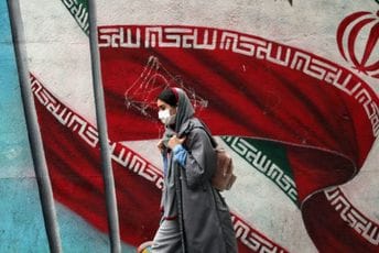 Više desetina učenica primljeno u bolnicu zbog trovanja u Iranu: Sumnja se na pokušaj zatvaranja škola Više desetina učenica primljeno u bolnicu zbog trovanja u Iranu: Sumnja se na pokušaj zatvaranja škola