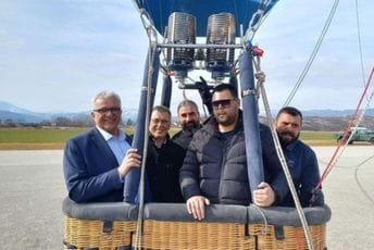 Metodije u promotivnoj kampanji Andrije Mandića Metodije u promotivnoj kampanji Andrije Mandića