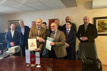 AMM i CUP potpisali Memorandum: Zajednički do boljeg položaja poslodavaca i preduzetnika AMM i CUP potpisali Memorandum: Zajednički do boljeg položaja poslodavaca i preduzetnika