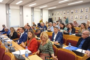 Pozvali predstavnike Vlade, ali uzalud: Ili pomoć Institutu do 15. marta ili radikalizacija protesta Pozvali predstavnike Vlade, ali uzalud: Ili pomoć Institutu do 15. marta ili radikalizacija protesta