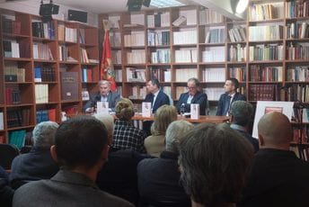 Pitanje odnosa vjerskog i nacionalnog mjera je političke mudrosti elita Pitanje odnosa vjerskog i nacionalnog mjera je političke mudrosti elita