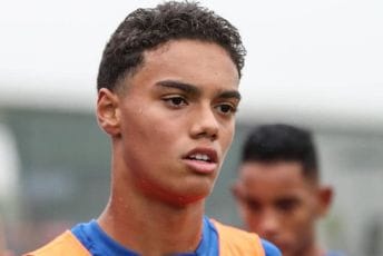 Zvanično: Ronaldinjov sin u Barseloni Zvanično: Ronaldinjov sin u Barseloni