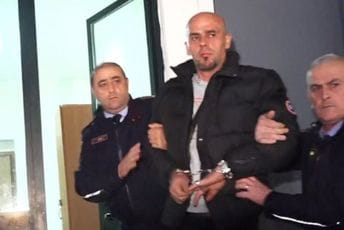 Masakr u Albaniji: Izašao iz zatvora, pa ubio tri žene, a ranio još tri Masakr u Albaniji: Izašao iz zatvora, pa ubio tri žene, a ranio još tri