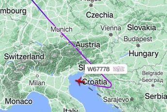 "Pilot kazao da je hitno": Avion putovao ka Ohridu, pa naglo skrenuo na granici Hrvatske i BiH "Pilot kazao da je hitno": Avion putovao ka Ohridu, pa naglo skrenuo na granici Hrvatske i BiH