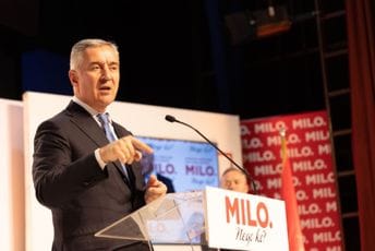 Đukanović u Bijelom Polju: Naučili smo lekcije iz sopstvenih grešaka Đukanović u Bijelom Polju: Naučili smo lekcije iz sopstvenih grešaka