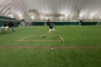 Napravili idealan avion od papira: Nevjerovatno je koliku je distancu preletio Napravili idealan avion od papira: Nevjerovatno je koliku je distancu preletio