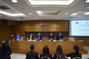 Za prekograničnu saradnju Crne Gore i Albanije 2,1 milion eura podrške Evropske unije Za prekograničnu saradnju Crne Gore i Albanije 2,1 milion eura podrške Evropske unije