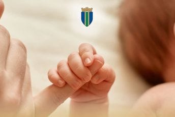 Opština Bar: Skoro 40.000 eura izdvojeno za 82 novorođene djece u prva dva mjeseca ove godine Opština Bar: Skoro 40.000 eura izdvojeno za 82 novorođene djece u prva dva mjeseca ove godine