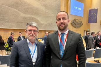 Nikolić s Piculom: Vanredni izbori najbolji put do demokratske vlade i bržeg napretka ka EU Nikolić s Piculom: Vanredni izbori najbolji put do demokratske vlade i bržeg napretka ka EU