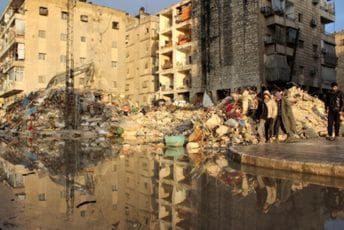UN pozvale sirijske izbjeglice pogođene zemljotresom da se isele iz Turske UN pozvale sirijske izbjeglice pogođene zemljotresom da se isele iz Turske