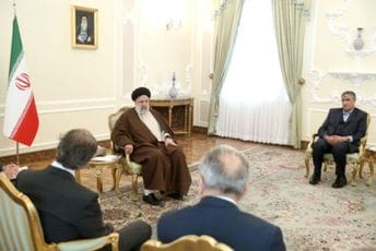 IAEA: Iran će ponovo uključiti kamere za nadzor nuklearnih lokacija IAEA: Iran će ponovo uključiti kamere za nadzor nuklearnih lokacija