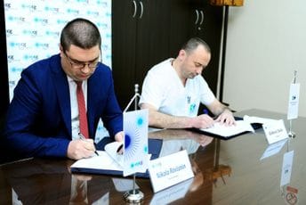 EPCG donirala novi ortopedski sto za bolnicu u Pljevljima EPCG donirala novi ortopedski sto za bolnicu u Pljevljima