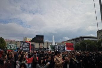 (FOTO/VIDEO) Markuš: Danas smo tu da razbijemo mizoginiju i ukinemo diktaturu patrijarhata (FOTO/VIDEO) Markuš: Danas smo tu da razbijemo mizoginiju i ukinemo diktaturu patrijarhata