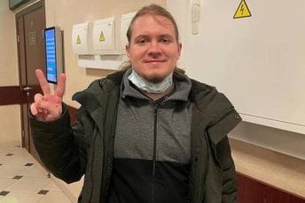 Moskovski student osuđen na osam i po godina zatvora jer je kritikovao rusku agresiju Moskovski student osuđen na osam i po godina zatvora jer je kritikovao rusku agresiju