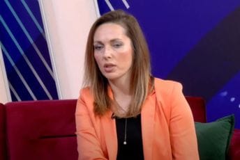 Mihajlović: Crna Gora ima problem sa funkcionalnim znanjem učenika; ‘Vruć krompir’, pri podjeli vlasti niko ne želi da preuzme Mihajlović: Crna Gora ima problem sa funkcionalnim znanjem učenika; ‘Vruć krompir’, pri podjeli vlasti niko ne želi da preuzme