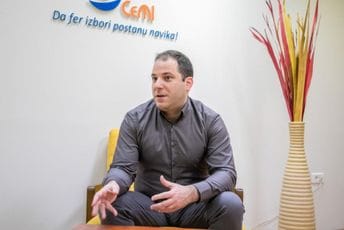 Vukanović: Svi potvrđeni predsjednički kandidati dobijaju novac iz budžeta za kampanju Vukanović: Svi potvrđeni predsjednički kandidati dobijaju novac iz budžeta za kampanju