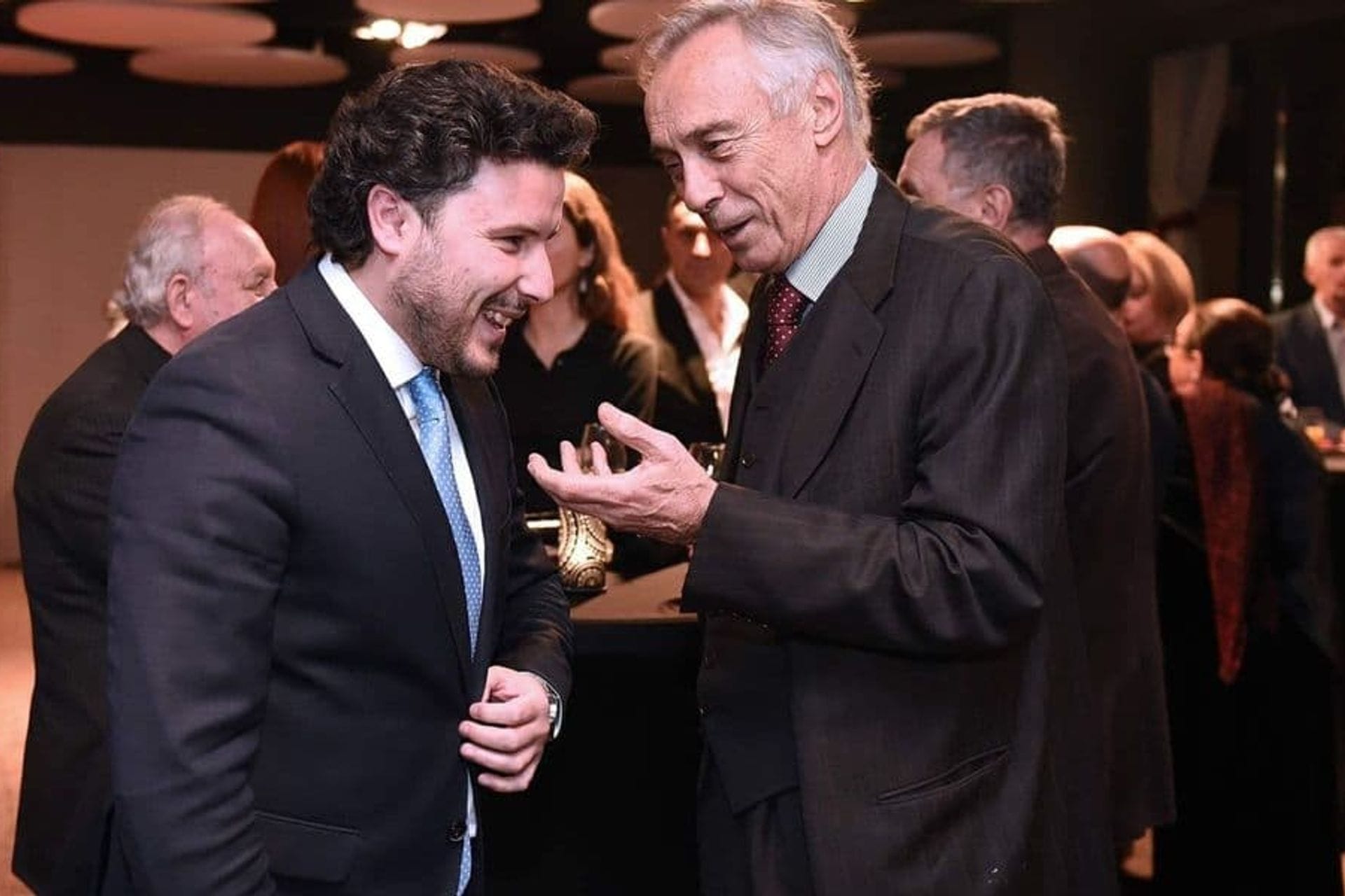 Fotografija 1: Da li će Đukanović sjutra raspustiti Skupštinu?