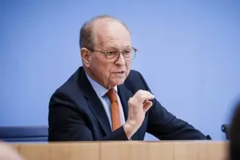 Išinger: Srbija se ne pita ni za kakvu buduću odluku između Kosova i NATO-a Išinger: Srbija se ne pita ni za kakvu buduću odluku između Kosova i NATO-a