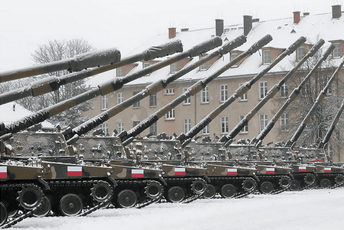 Poljska gradi najveću kopnenu vojsku u Evropi Poljska gradi najveću kopnenu vojsku u Evropi