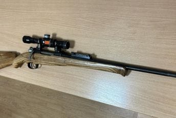 U Nikšiću pretresom pronađena puška sa optičkim nišanom U Nikšiću pretresom pronađena puška sa optičkim nišanom