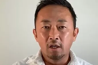 Nije proveo ni minut na sjednicama, pa izbačen iz parlamenta Nije proveo ni minut na sjednicama, pa izbačen iz parlamenta