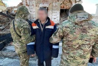 Ukrajinci uhvatili ruskog vojnika koji se šest mjeseci skrivao po ruinama Ukrajinci uhvatili ruskog vojnika koji se šest mjeseci skrivao po ruinama