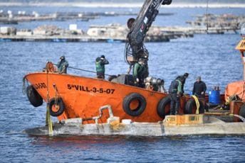 U Španiji pronađena ručno proizvedena podmornica za transport narkotika U Španiji pronađena ručno proizvedena podmornica za transport narkotika