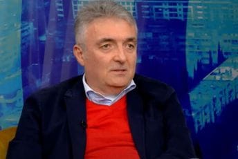 Četiri protiv-kandidata (i peti lažni mandatar) Četiri protiv-kandidata (i peti lažni mandatar)