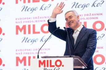 Đukanović: Nijesmo im dali da polome temelje Crne Gore, nećemo im dati ni da osvoje predsjedničku funkciju Đukanović: Nijesmo im dali da polome temelje Crne Gore, nećemo im dati ni da osvoje predsjedničku funkciju