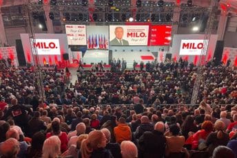 Đukanović: Nema više liječenja kompleksa sopstvene marginalnosti, utihnuće gluposti o velikoj pobjedi 30. avgusta Đukanović: Nema više liječenja kompleksa sopstvene marginalnosti, utihnuće gluposti o velikoj pobjedi 30. avgusta