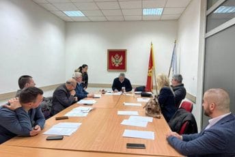 Proglašeni su konačni izbori rezultata u Podgorici: Sad se čeka zakazivanje sjednice Skupštine Glavnog grada Proglašeni su konačni izbori rezultata u Podgorici: Sad se čeka zakazivanje sjednice Skupštine Glavnog grada