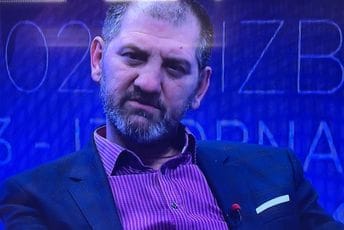 Bešić: Glasovi Mandića i Bečića u drugom krugu otići će Milatoviću Bešić: Glasovi Mandića i Bečića u drugom krugu otići će Milatoviću