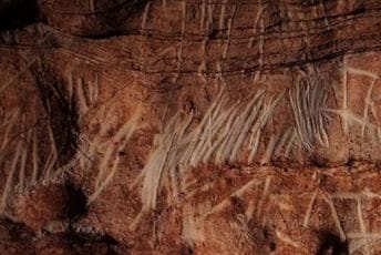 Više od 100 praistorijskih crteža pronađeno u pećini na sjeveroistoku Španije Više od 100 praistorijskih crteža pronađeno u pećini na sjeveroistoku Španije