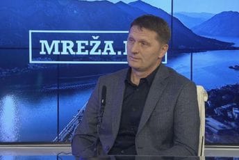 Rakočević: Nema dovoljno radnika, MUP godišnje izdaje 29.000 dozvola za rad stranaca Rakočević: Nema dovoljno radnika, MUP godišnje izdaje 29.000 dozvola za rad stranaca