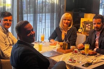 Opet se sastali nosioci lista koje pregovaraju o formiranju vlasti u Podgorici Opet se sastali nosioci lista koje pregovaraju o formiranju vlasti u Podgorici