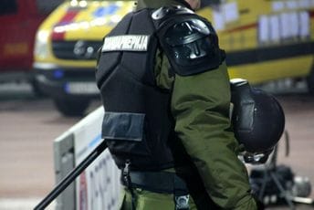 Horor u Beogradu: Ćerku držao zatočenu u stanu od rođenja, godinama zlostavljao nevjenčanu suprugu Horor u Beogradu: Ćerku držao zatočenu u stanu od rođenja, godinama zlostavljao nevjenčanu suprugu