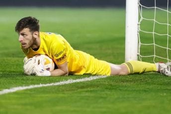 "Zavrtali su mi uši i prijetili da će mi iskopati oči": Golman glavom bez obzira otišao iz Novog Pazara "Zavrtali su mi uši i prijetili da će mi iskopati oči": Golman glavom bez obzira otišao iz Novog Pazara