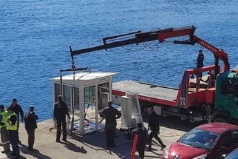 Inspekcija uklanja objekte "Pomorskog saobraćaja" Inspekcija uklanja objekte "Pomorskog saobraćaja"